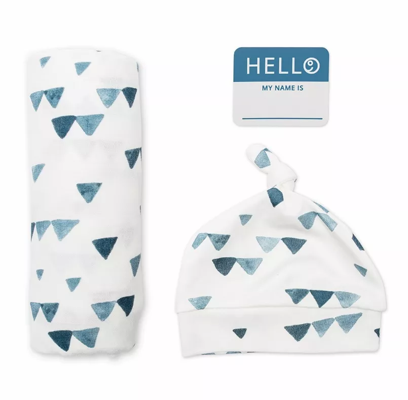 lulujo Hello World Set (Bamboo Hat + Swaddle blanket)